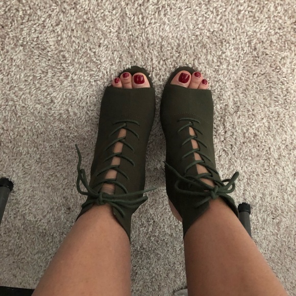 Steve Madden Peep Toe Ankle Boots - Picture 5 of 7